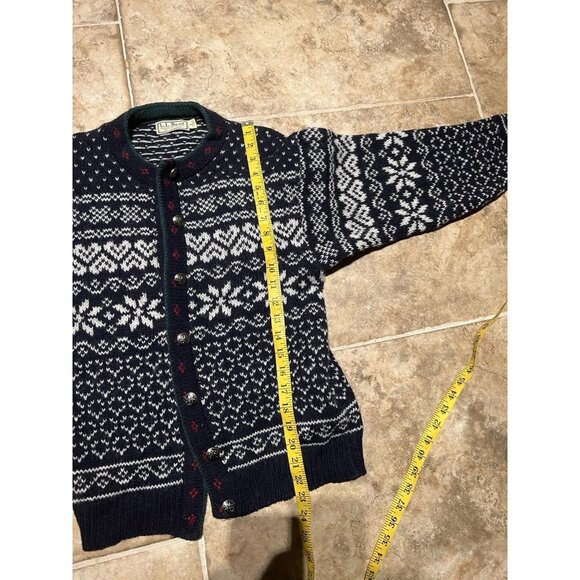 VINTAGE L.L. BEAN WOMEN'S S WOOL BUTTON FRONT NORDIC CARDIGAN SWEATER USA - Picture 6 of 7
